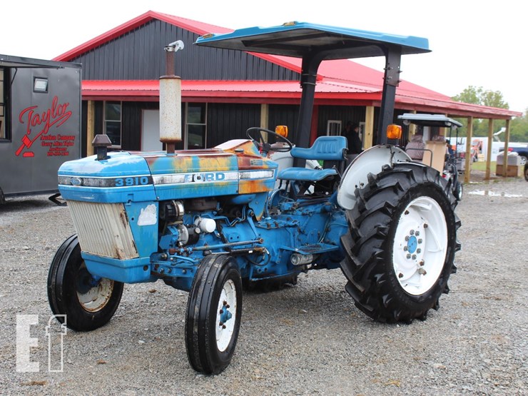 ford-3910-image-1