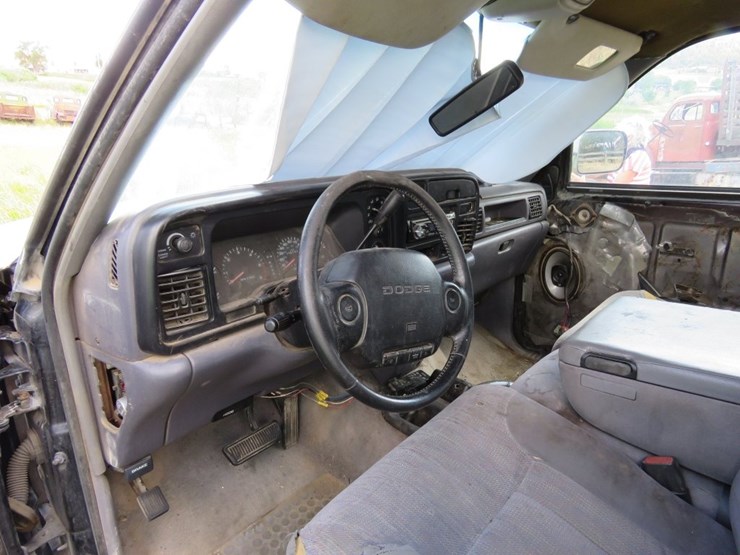 1997-dodge-ram-1500-laramie-slt-image-9