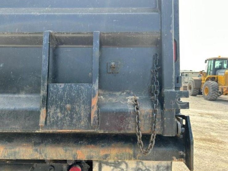 2005-volvo-tri/a-dump-truck-4v5k99gh55n391882-image-108