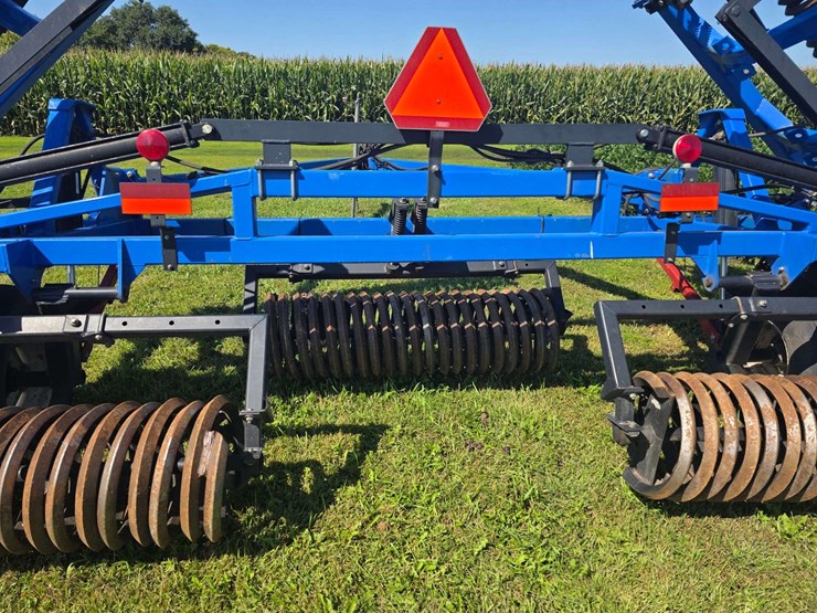 new-holland-sg110-image-16