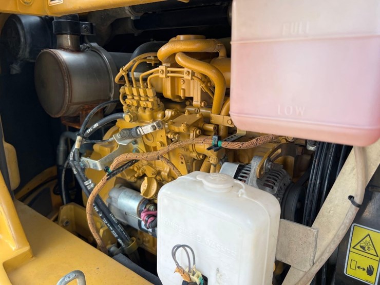 2017-caterpillar-307e2-image-19