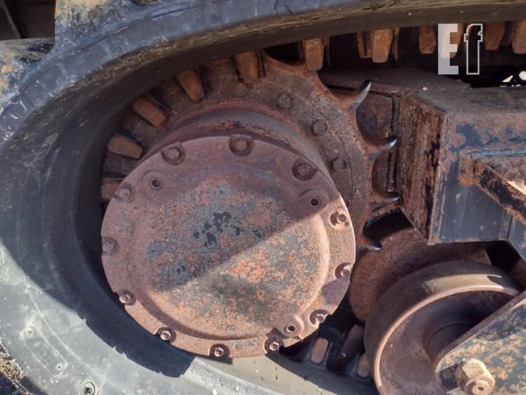 2014-morooka-mst800vd-image-16