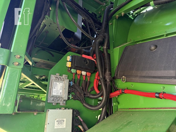2009-john-deere-9770-sts-image-27