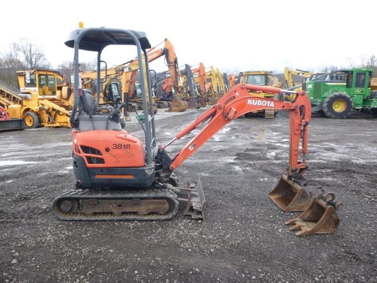 2016-kubota-u17-image-3