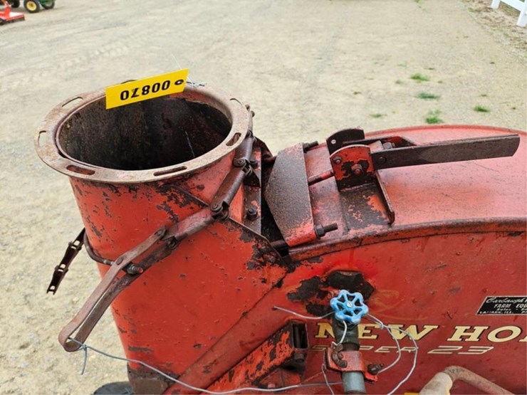 new-holland-23-image-17