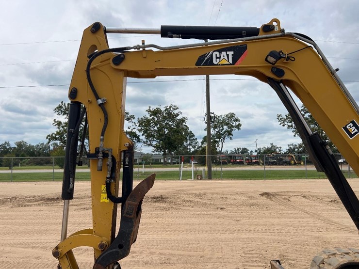 2016-caterpillar-305e2-cr-image-22