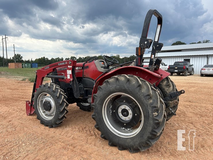 case-ih-farmall-70a-image-3
