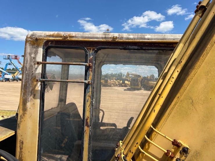 komatsu-pc150-5-image-16