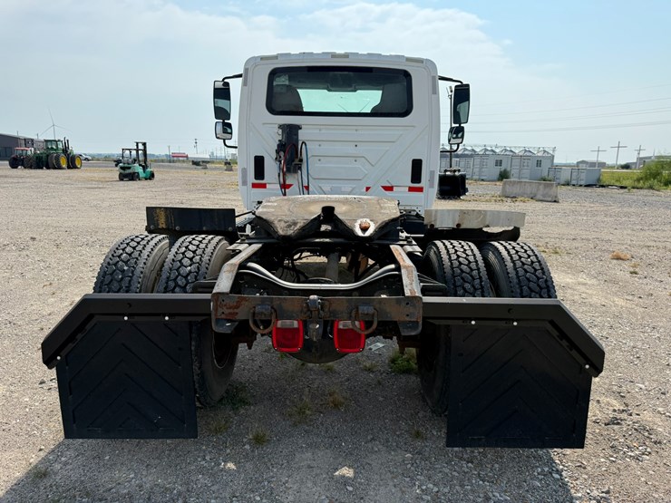 2006-international-durastar-4400-image-5