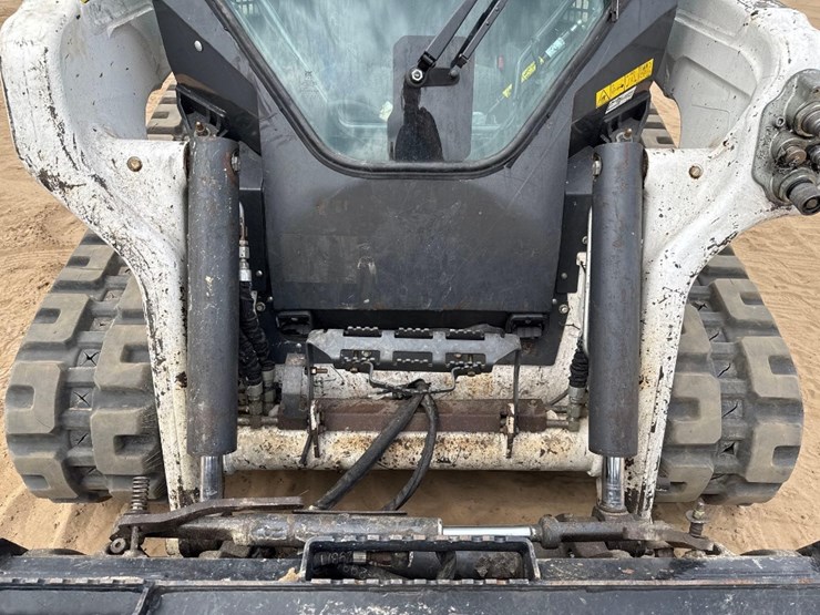 2021-bobcat-t66-image-21