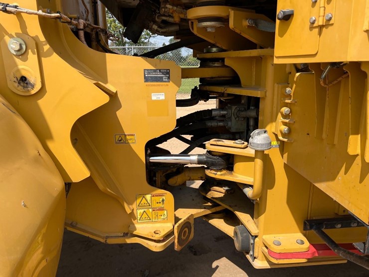 2018-caterpillar-950gc-image-18