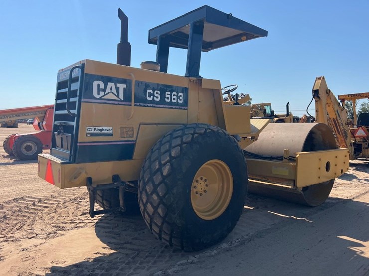 caterpillar-cs-563-image-4