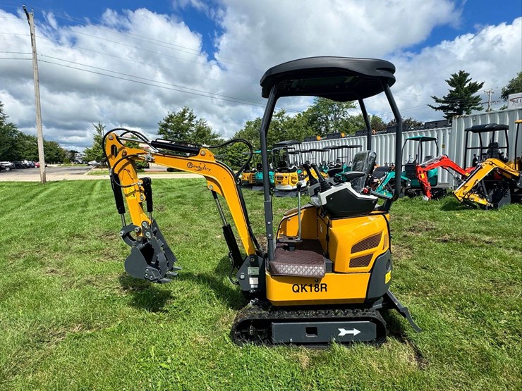 2025-cfg-industrial-qk18r-compact-excavator-...-unused-image-8