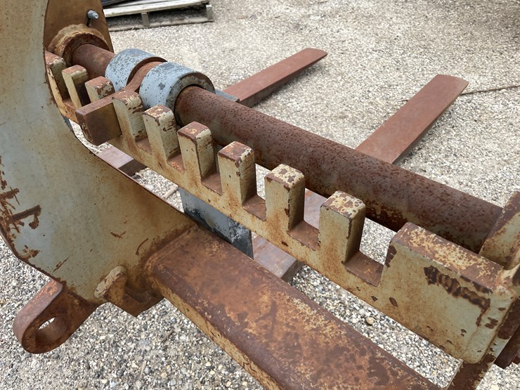 #9868-•-badger-wheel-loader-fork-attachment-image-6