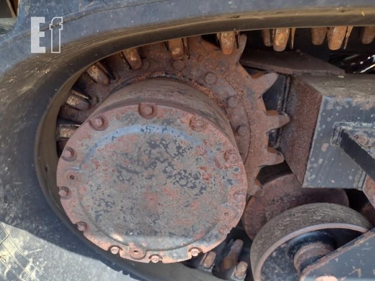 2013-morooka-mst800vd-image-21