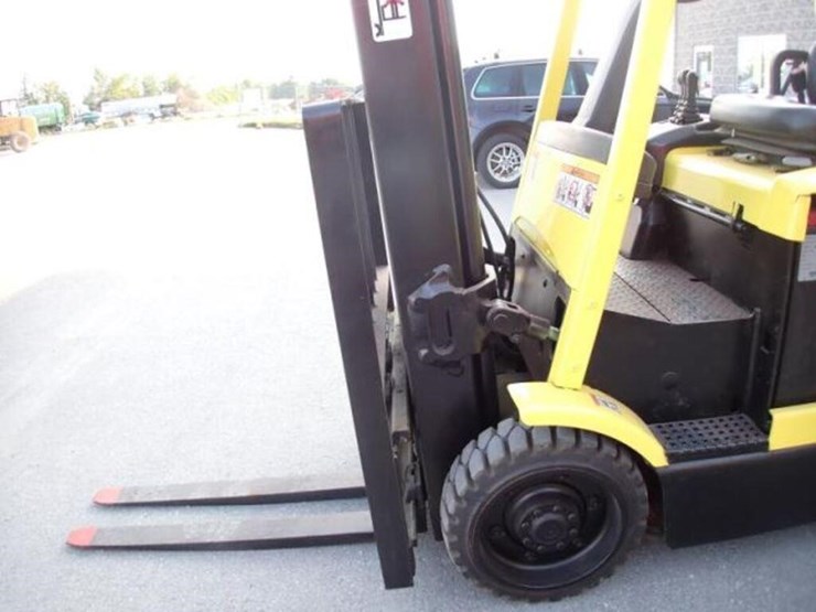 2023-hyster-e45z-image-13