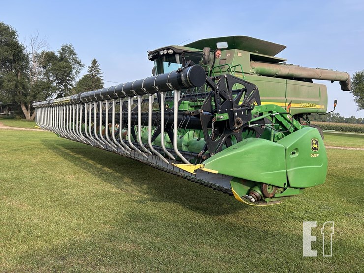 2011-john-deere-635f-image-14