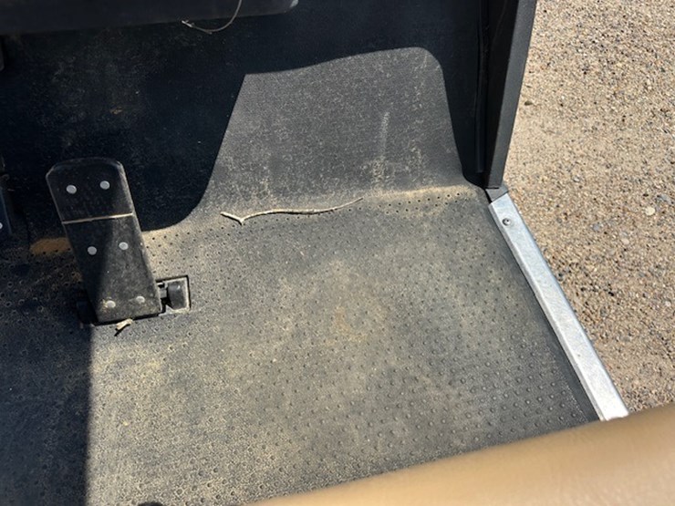 #57-•-ez-go-golf-cart-image-18