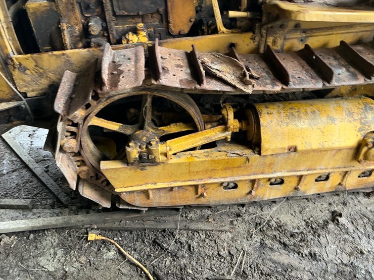 caterpillar-d2-image-24