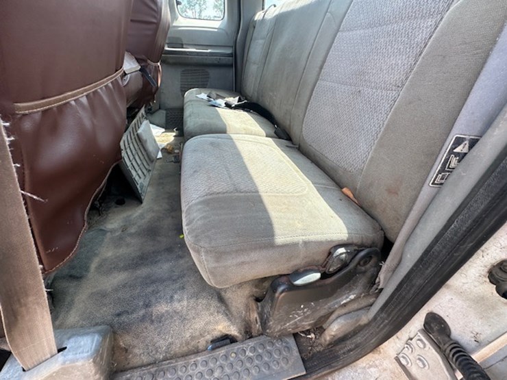 2003-ford-f450-image-25