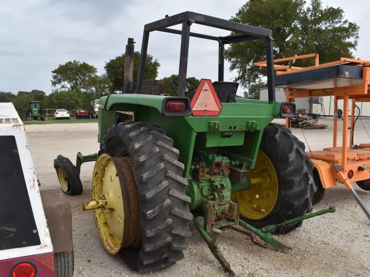 john-deere-4430-image-4