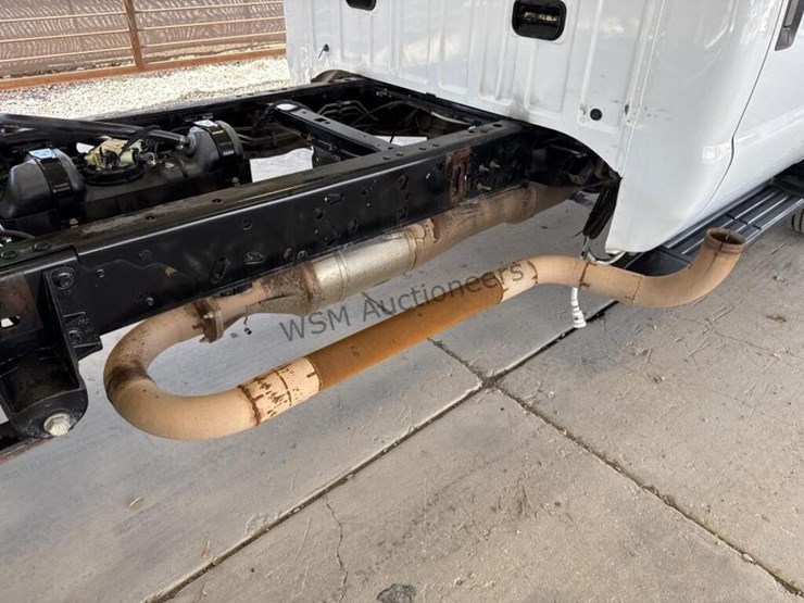 2016-ford-f550-image-9