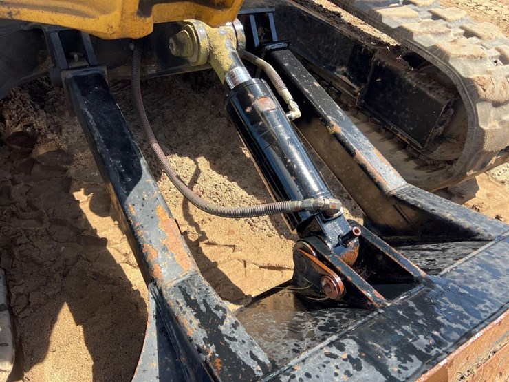 2016-caterpillar-308e2-cr-image-26