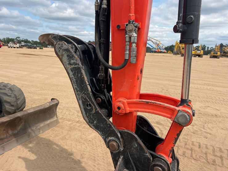 kubota-u48-5-image-11