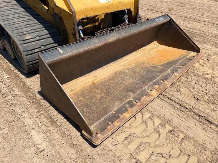 2016-caterpillar-277d-image-15