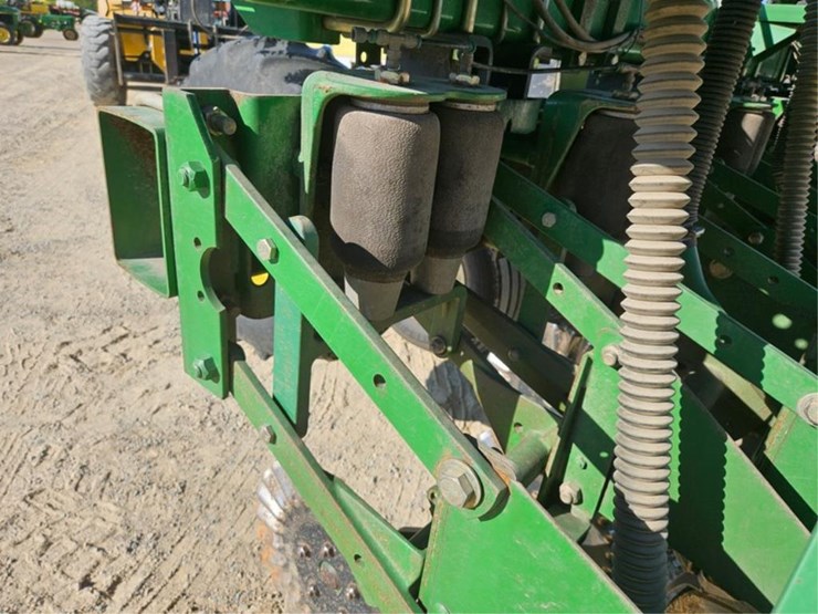 john-deere-1530-image-24