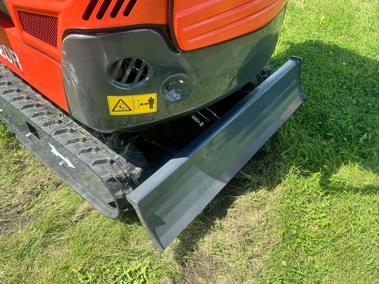 2025-industrial-qk20r-mini-excavator-...-unused-image-3