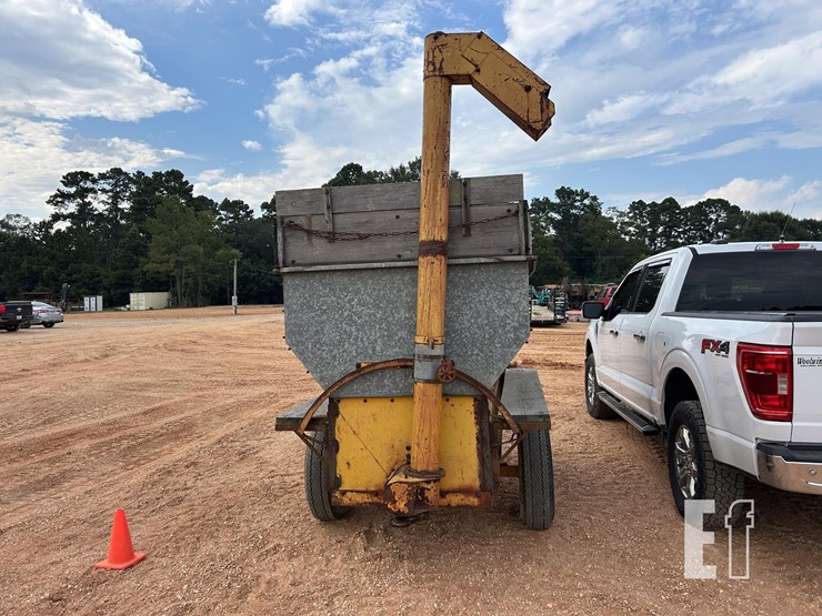 feed-wagon-3061-image-4