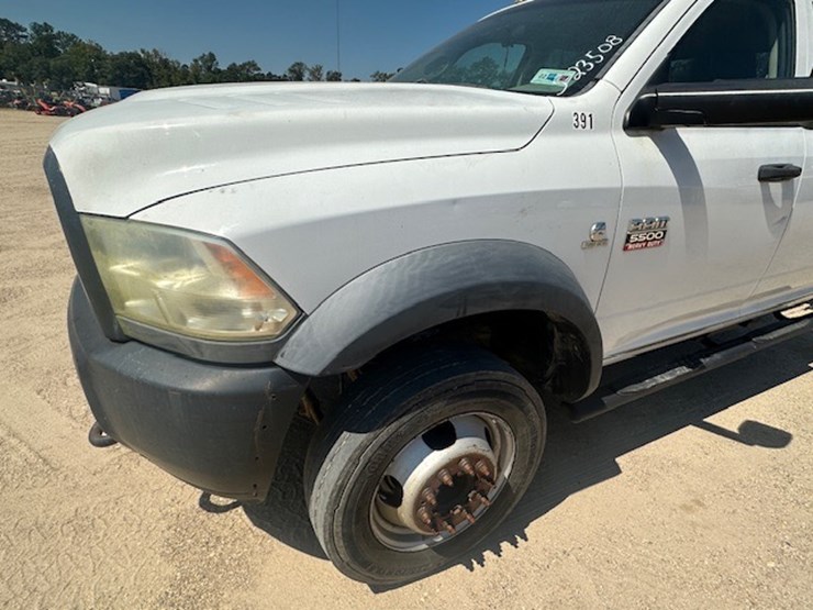 dodge-ram-5500-image-22