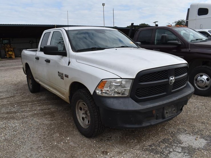 2019-dodge-1500-image-2