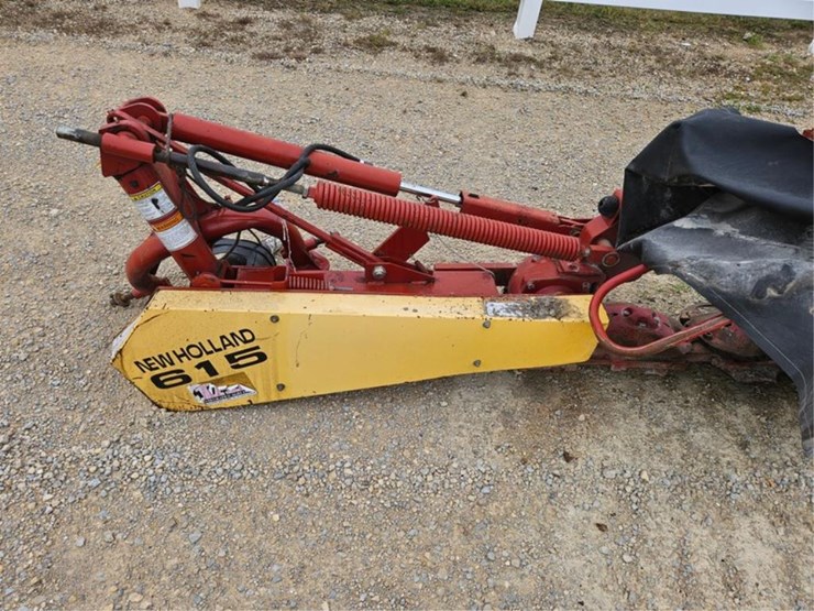 new-holland-615-image-17
