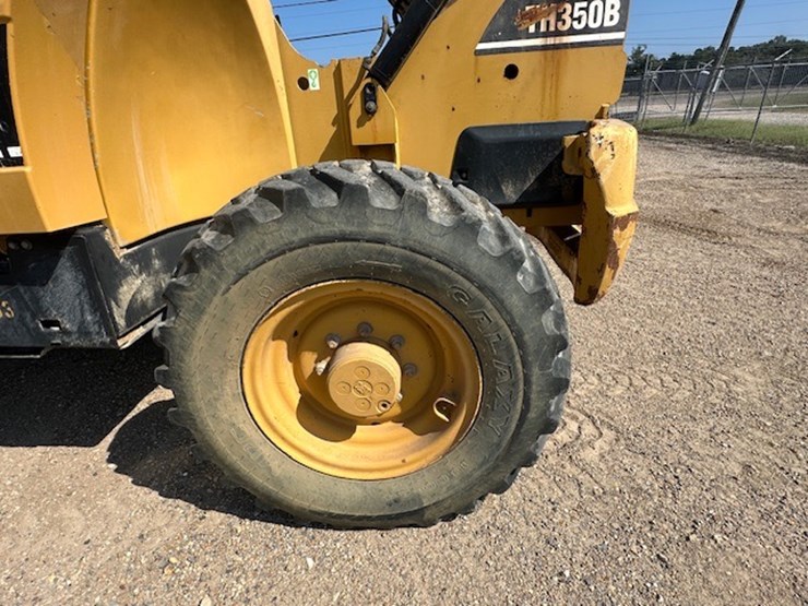 2005-caterpillar-th360b-image-11