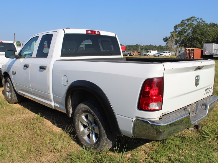 2015-dodge-1500-image-4