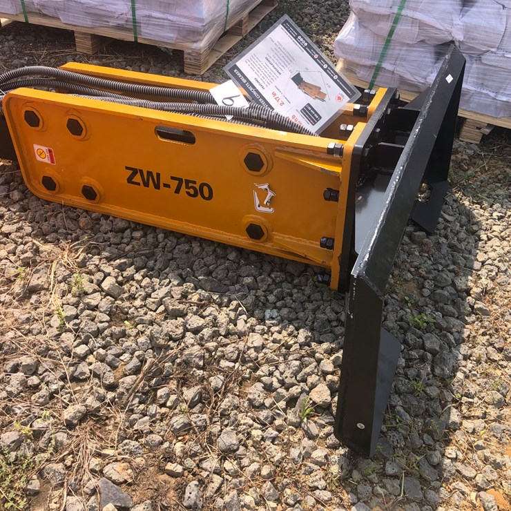 #19 • SKID STEER CONCRETE BREAKER