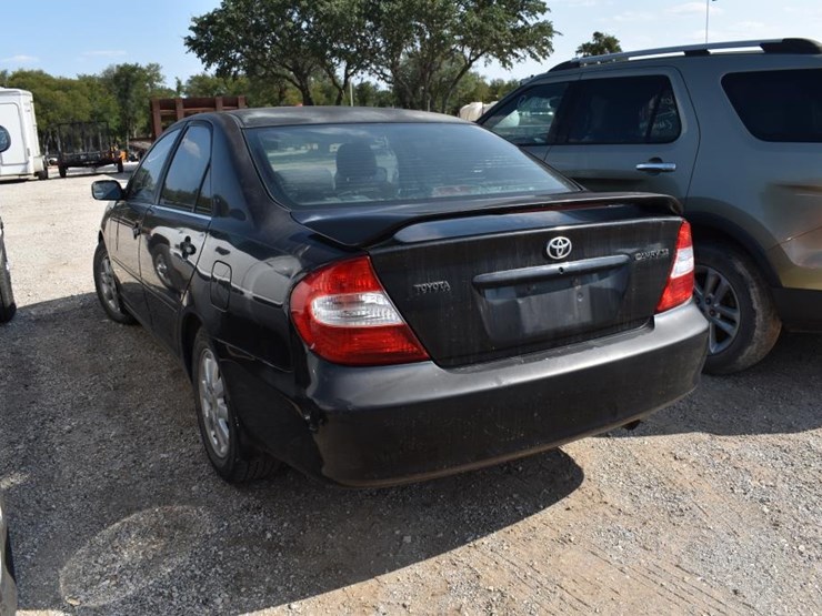 2003-toyota-camry-(not-running,-no-key)-(unknown-miles)-(vin-#-4t1be32k73u2-image-4