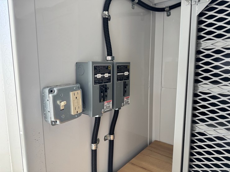 #1229-•-unused-20ft-tool-and-supply-conex-container-image-17
