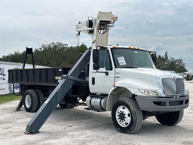 2014-international-durastar-4300-image-2