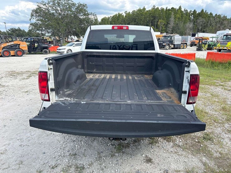 2019-ram-1500-classic-image-20