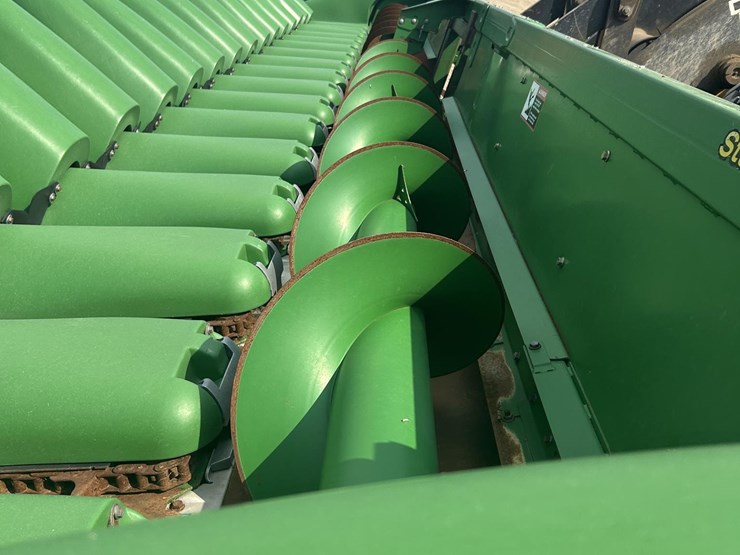 2012-john-deere-618c-image-39
