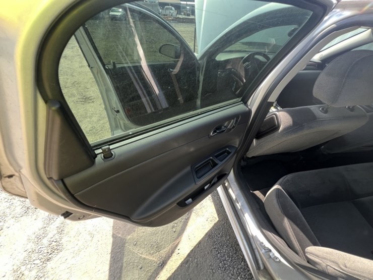 2013-chevrolet-impala-sedan-image-20