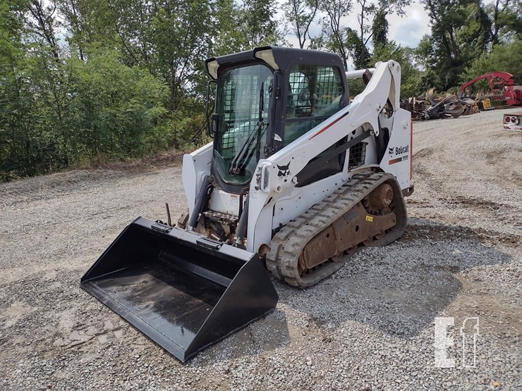 2014-bobcat-t590-image-39