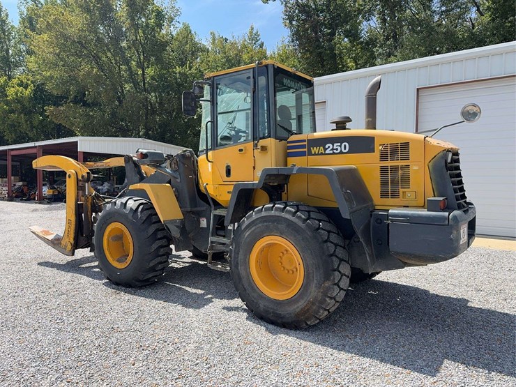 2012-komatsu-wa250-image-2