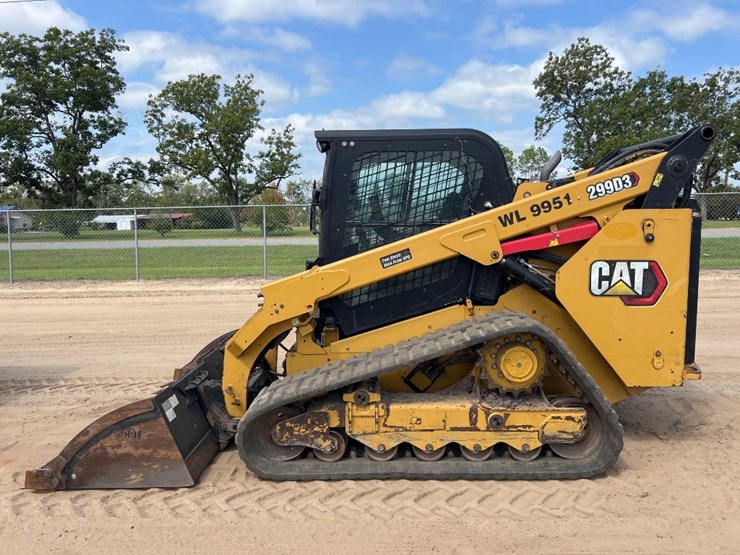 2020-caterpillar-299d3-image-1