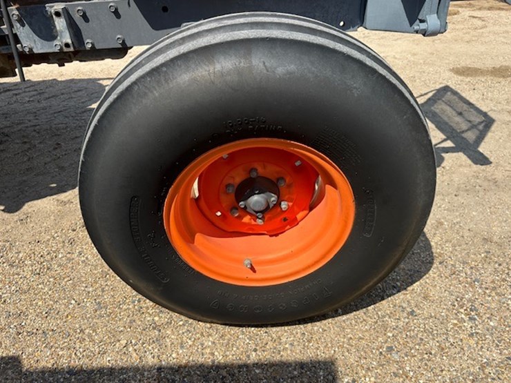 kubota-m8540f-image-33