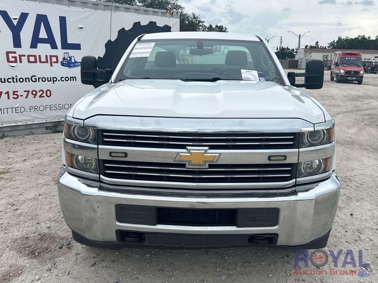 2018-chevrolet-silverado-2500hd-image-27