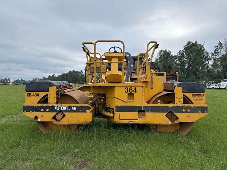 caterpillar-cb-434-image-7
